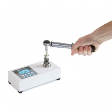 SAUTER DB 1-4 ���������� �� 1 �*� � ����������� USB � RS-232 (��������)